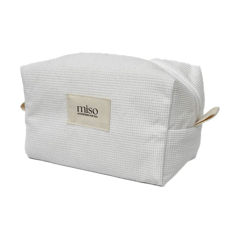Уцінка! Косметичка Miso біла, вельвет, середня, квадрат, 21*10*14 см (VT01-1)
Уцінка! Косметичка Miso біла, вельвет, середня, квадрат, 21*10*14 см (VT01-1)