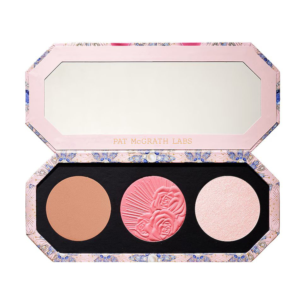 Палетка для макіяжу обличчя Pat McGrath Labs Divine Blush + Bronze + Glow Trio, Fleurever Nude, 10.3 г
Палетка для макіяжу обличчя Pat McGrath Labs Divine Blush + Bronze + Glow Trio, Fleurever Nude, 10.3 г