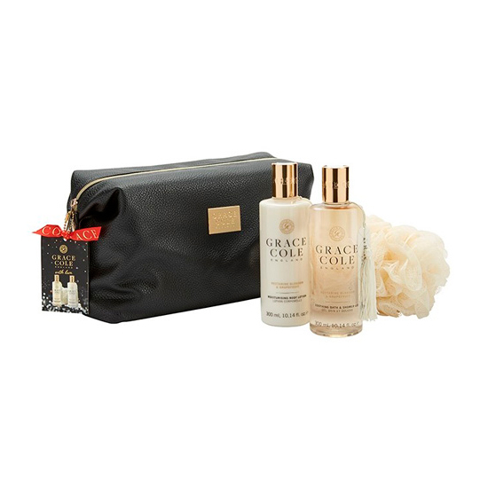Подарунковий набір Grace Cole Perfect Getaway Nectarine Blossom & Grapefruit (гель для душу, 300 мл + лосьйон для тіла, 300 мл + мочалка + косметичка)
Подарунковий набір Grace Cole Perfect Getaway Nectarine Blossom & Grapefruit (гель для душу, 300 мл + лосьйон для тіла, 300 мл + мочалка + косметичка)
