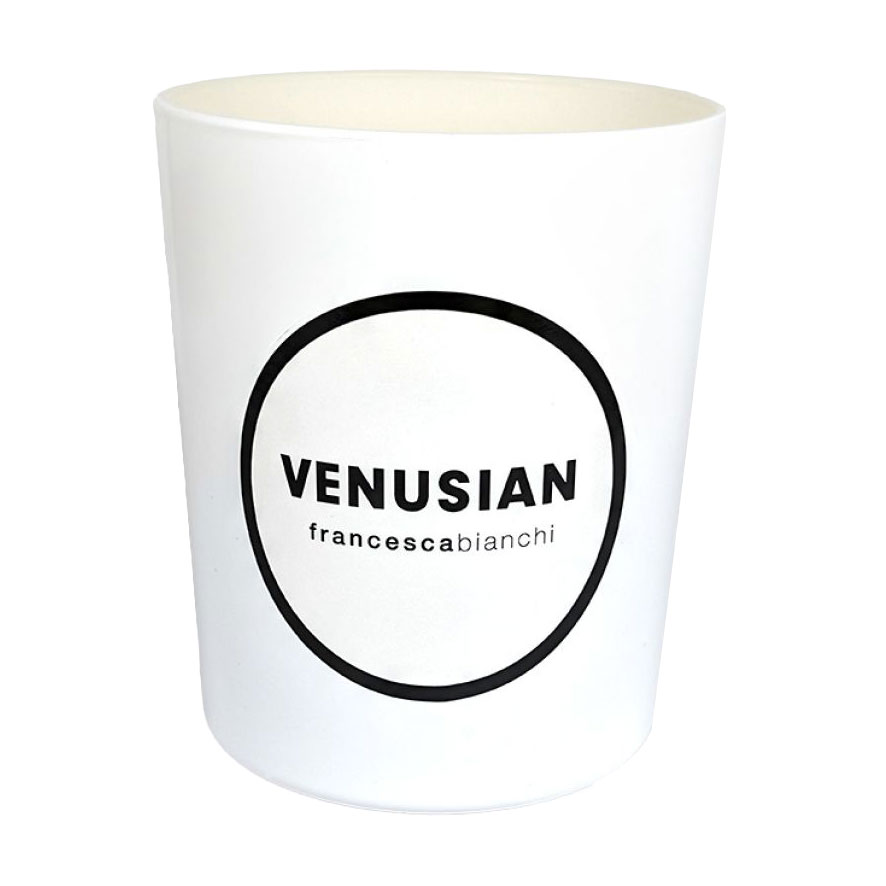 Парфумована свічка Francesca Bianchi Venusian Scented Candle унісекс, 250 г
Парфумована свічка Francesca Bianchi Venusian Scented Candle унісекс, 250 г