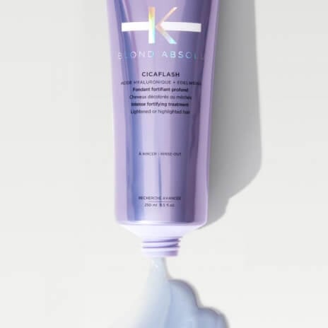 Інтенсивний зміцнювальний засіб Kerastase Blond Absolu Cicaflash Conditioner для догляду за освітленим або мелірованим волоссям, 250 мл
