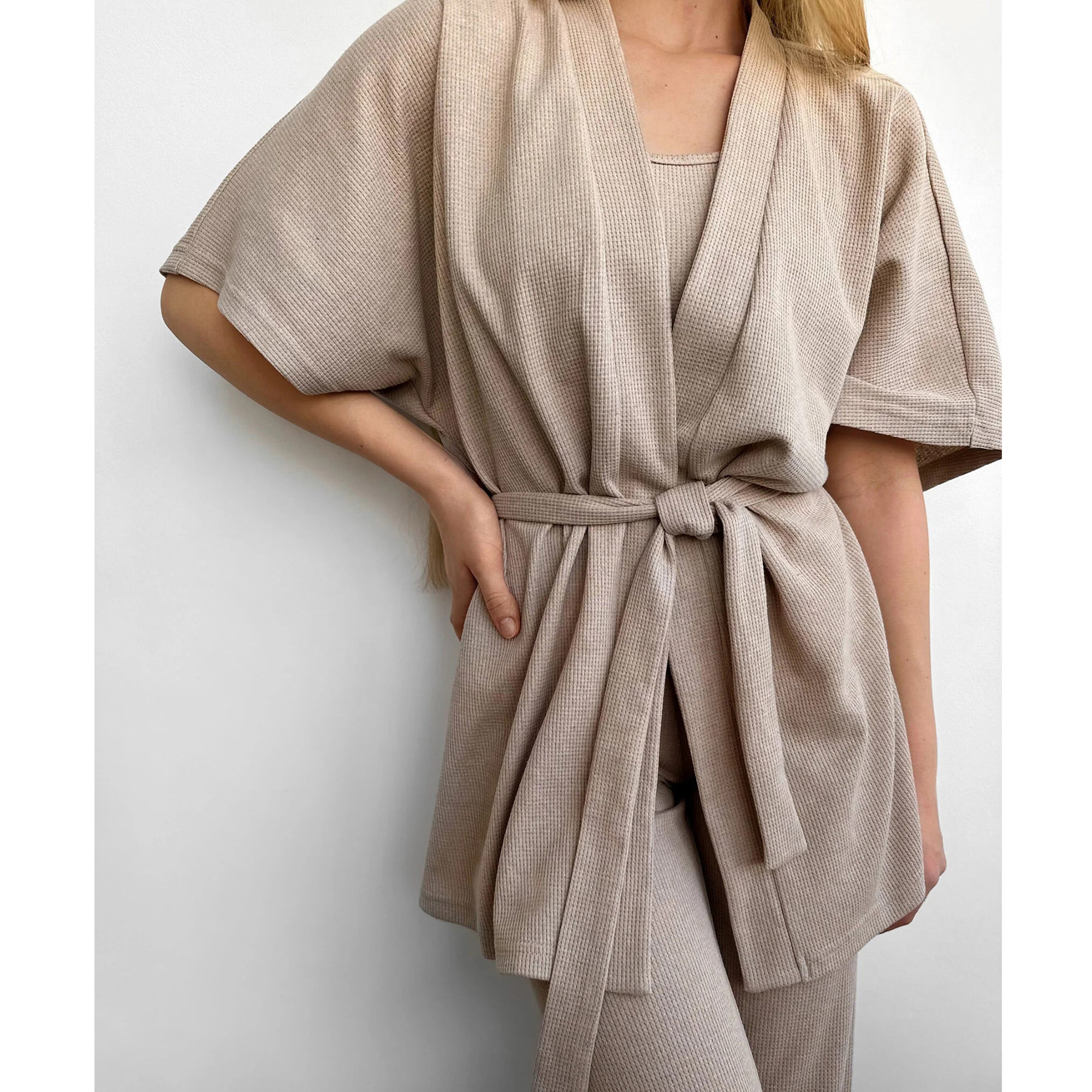 

Піжамний комплект жіночий Miso Waffle штани та халат, бежевий, розмір M/L (11260)