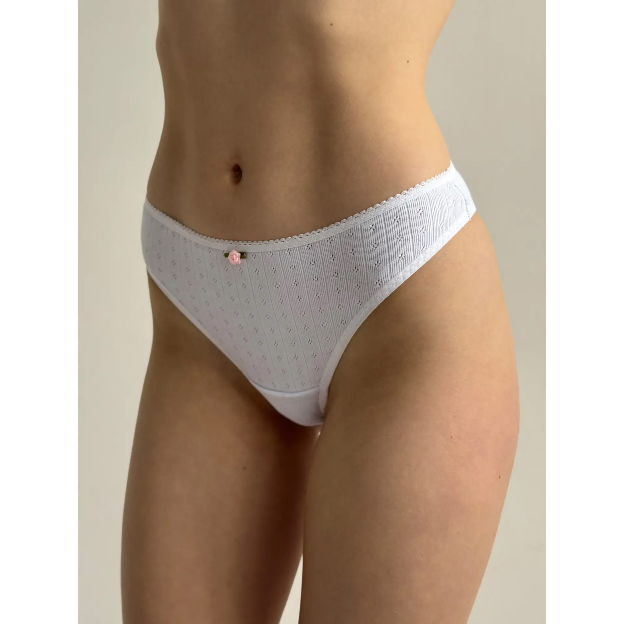 

Труси жіночі Miso Стрінги, рібана, білі, розмір L (14600)