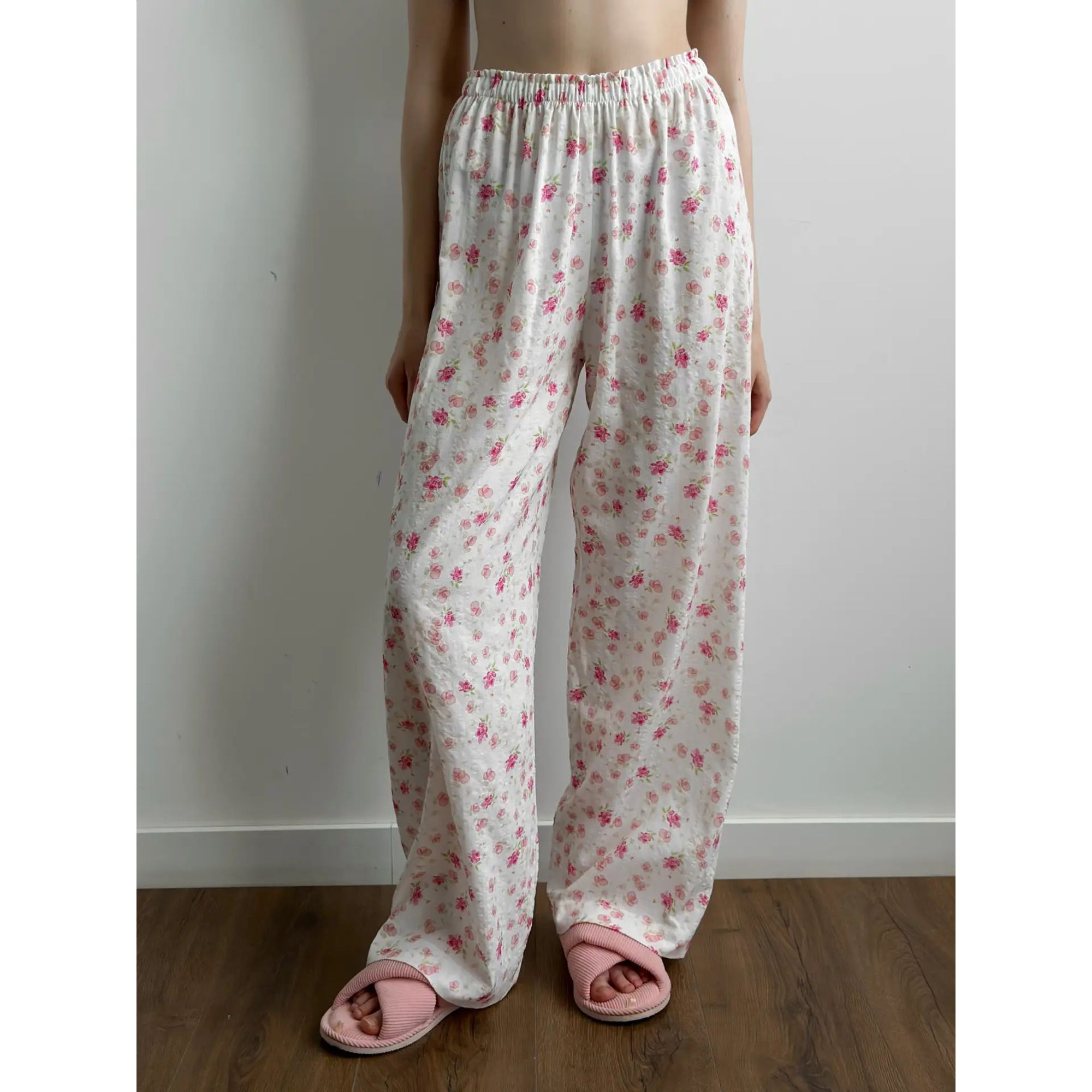 

Штани жіночі Miso Батист, моно, акварель на білому, розмір S (15679)