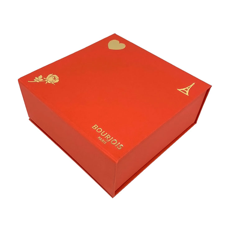 

Подарунок! Коробка Bourjois