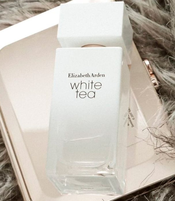 Духи ELIZABETH ARDEN ᐉ купити Елізабет Арден на EVA.UA